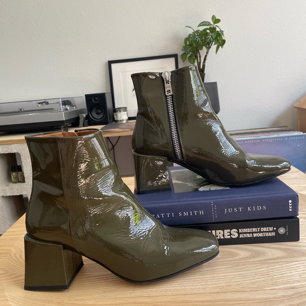 LOQ Lazaro Patent Boots